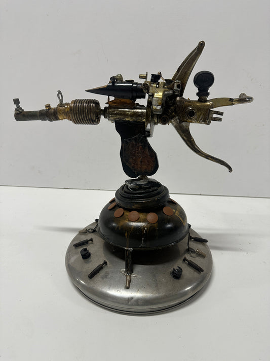 Ray Gun Pistol and Holder 2
